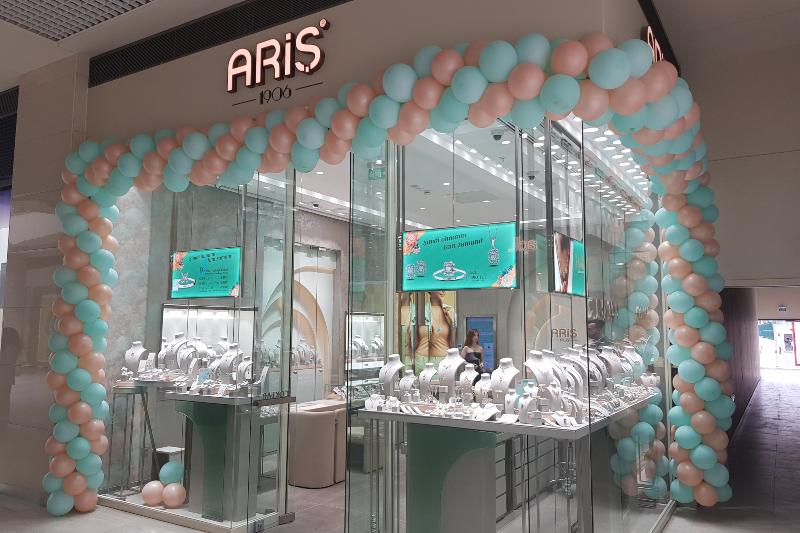 Ariş Pırlanta Yeni Mağazası ile Sakarya Cadde 54 AVM’de!