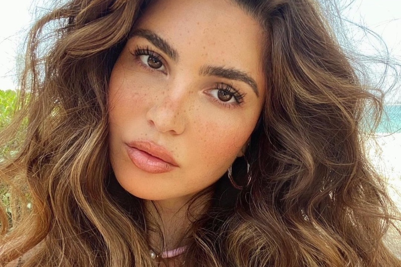 Karışmış Saçları Açmak İçin Saç Tarama Spreyi Önerileri