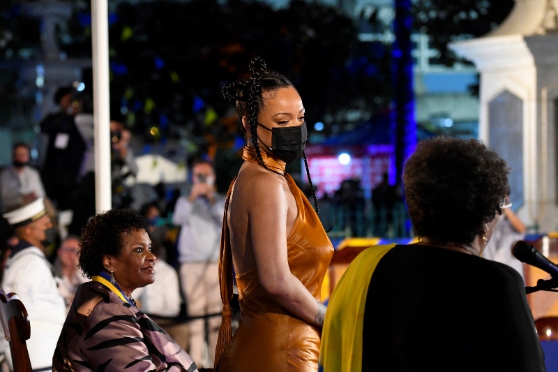 Barbados’un Ulusal Kahramanı: Rihanna