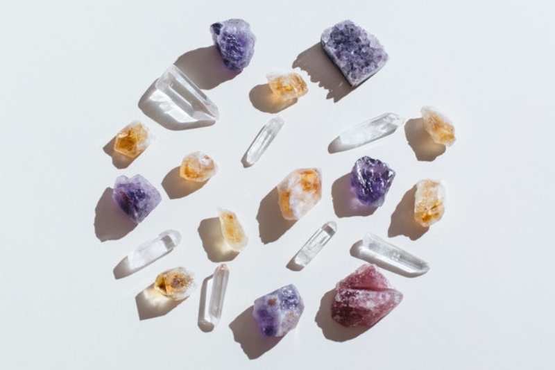 2022’de Kendinize İyi Gelebilecek Kristal Taşlar ve Faydaları