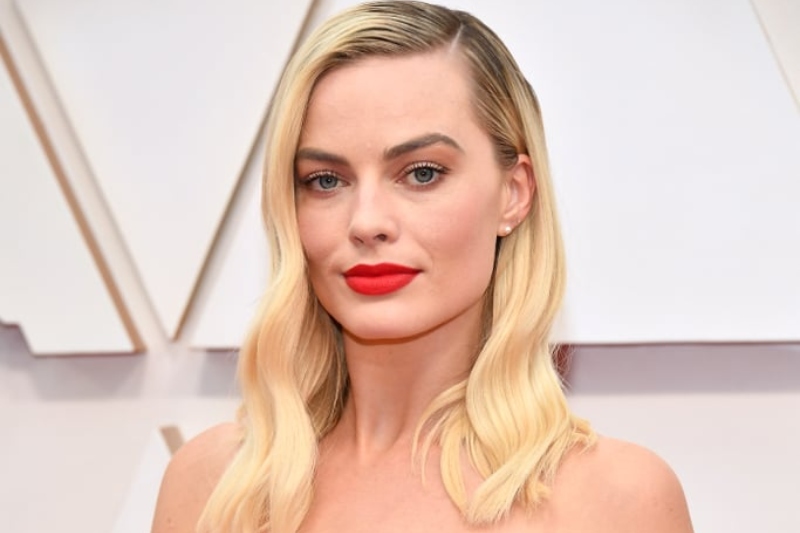 Saçlarınızın Işıldamasını Sağlayacak 6 Mor Şampuan