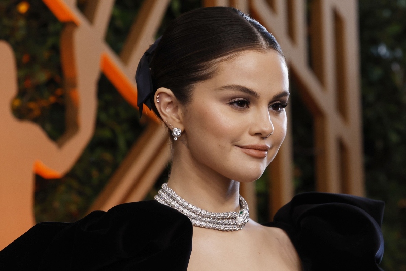 2022 SAG Ödülleri: Öne Çıkan Saç ve Makyaj Görünümleri