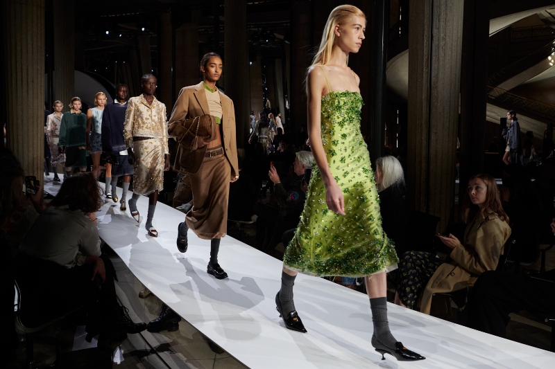 Miu Miu İlkbahar/Yaz 2022: Temel İçgüdüler