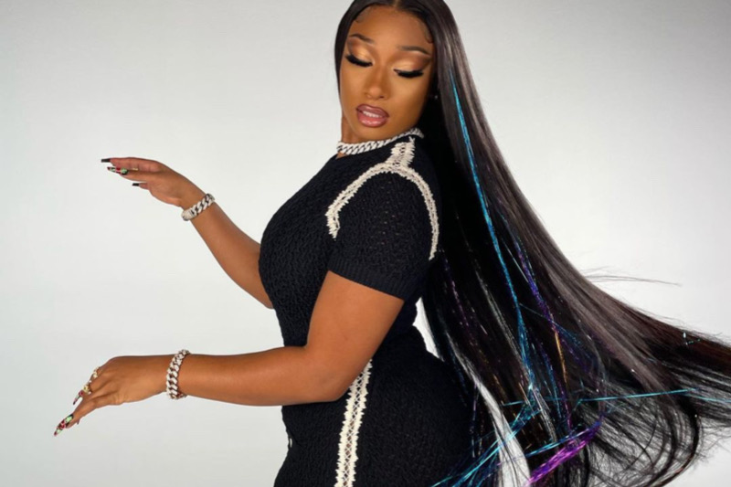 TikTok’ta Milyonlarca İzlenme Alan “Saç Simleri” Yeniden Trend Oldu