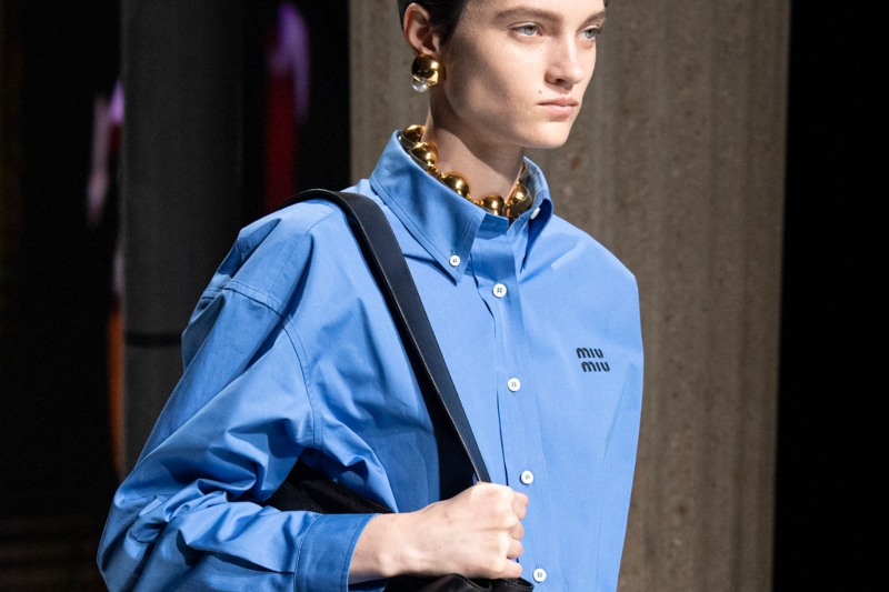 Canlı İzleyin: Miu Miu Sonbahar / Kış 2022 Şovu