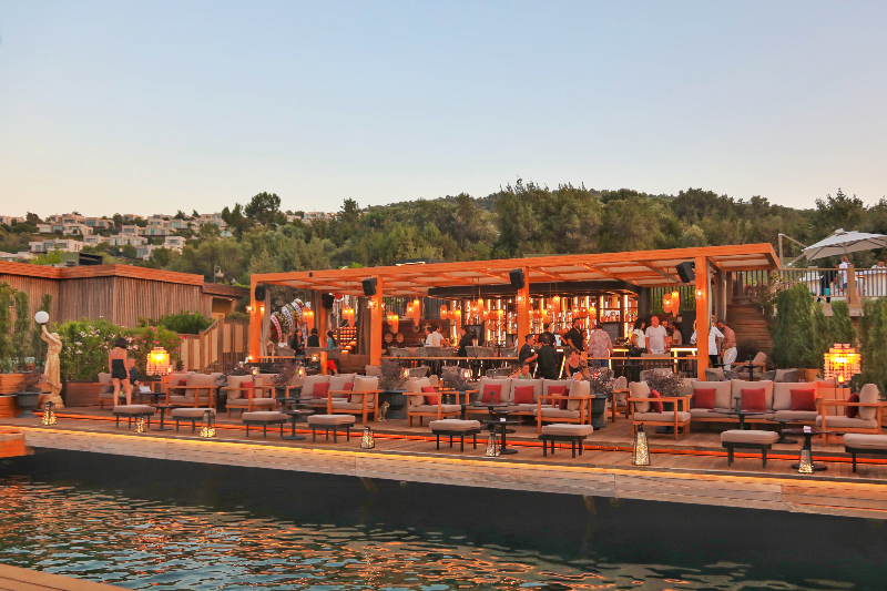 Miami’nin Vip Lüksü ”Living Room” Şimdi Bodrum’da