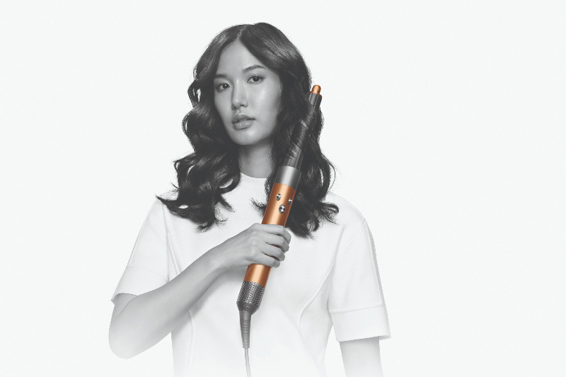 Yaz Aylarında Dyson İle Bakımlı ve Parlak Saçlar