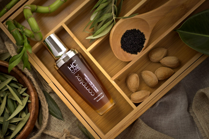 HC Complex İle Saçlarınız Elinize Değil Belinize Gelecek