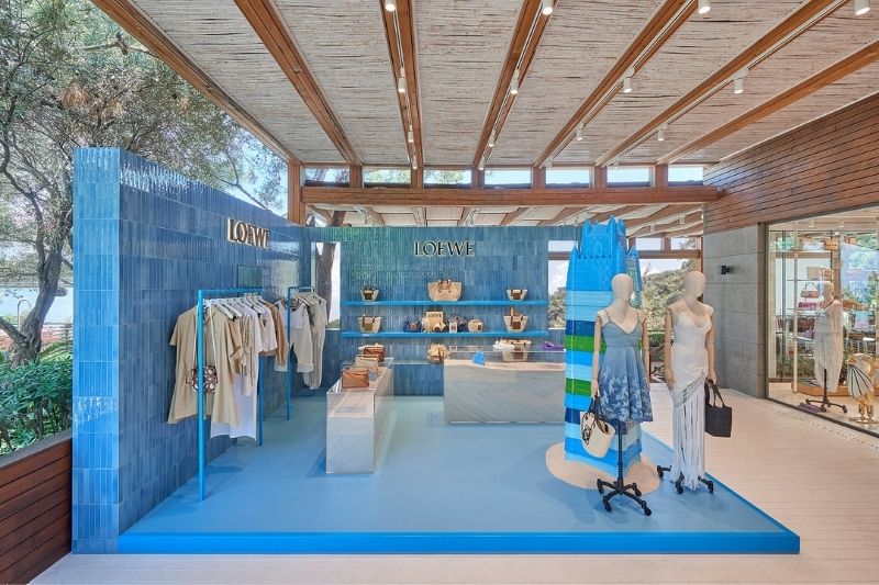 Beymen, Loewe ile İbiza’nın özgür ruhunu Bodrum’a taşıyor