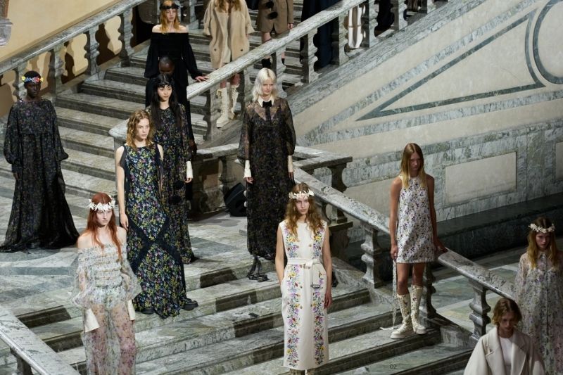 MaxMara 2024 Resort “Septem Flores” defilesi gerçekleşti