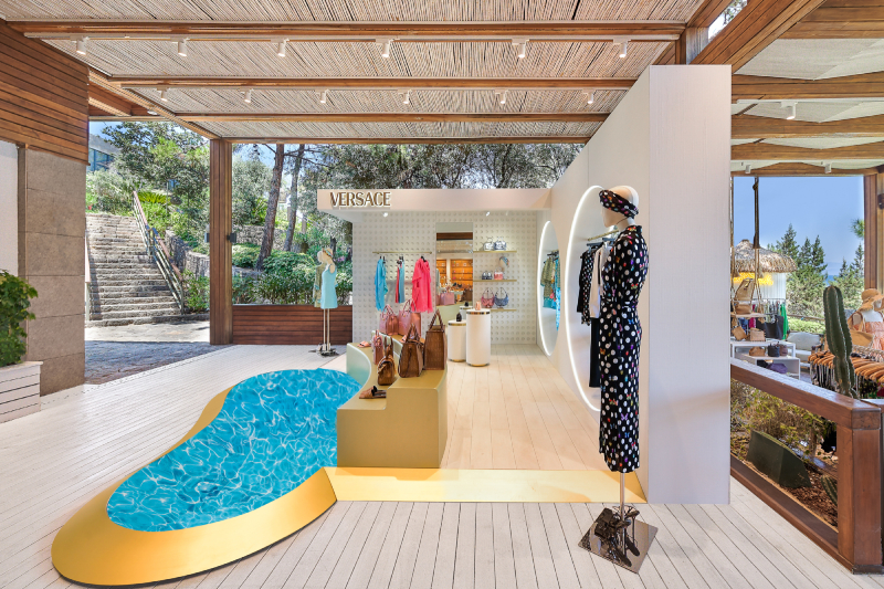 Versace “La Vacanza” Koleksiyonu Beymen Mandarin Oriental Bodrum’da