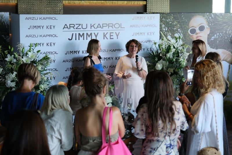 Arzu Kaprol’den Jimmy Key’e özel ‘Hisset’ koleksiyonu tanıtıldı!