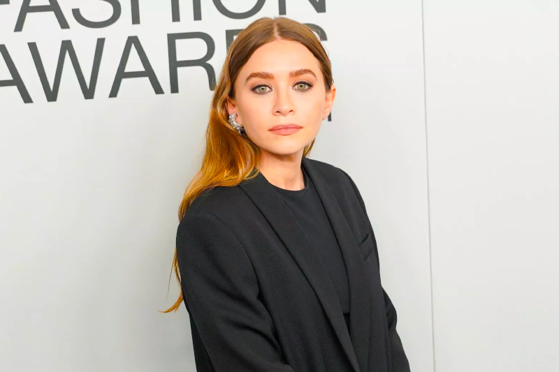 Ashley Olsen bir erkek bebek annesi oldu!