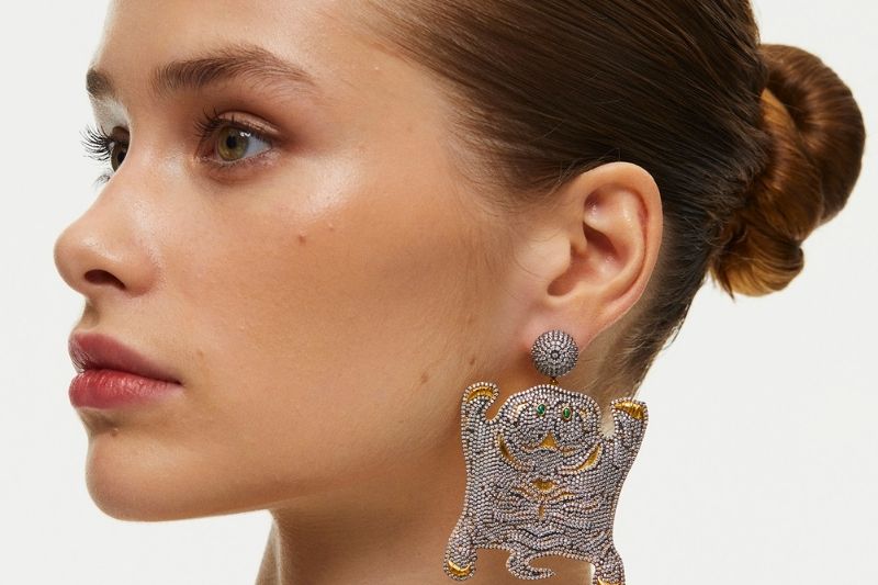 Begüm Khan, Bengal ikonuyla yeni sezona cesur ve güçlü bir giriş yapıyor!