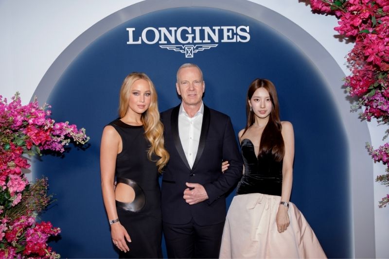 Longines yeni Mini DolceVita koleksiyonunu Jennifer Lawrence’ın New York’ta onur konuğu olduğu görkemli bir davet ile tanıttı 