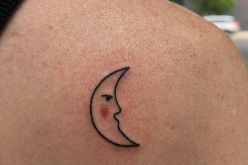 Vücudunuzdaki benleri sanat eserine dönüştürecek dövme fikirleri