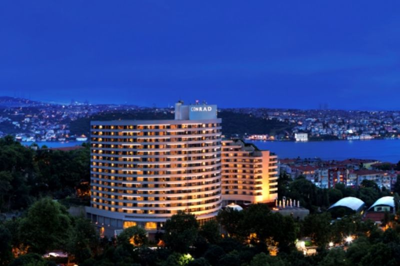 Conrad Istanbul Bosphorus Türkiye’nin en iyi otelleri arasında