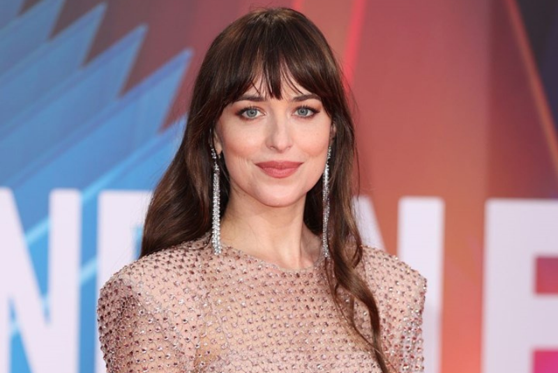 Dakota Johnson’ın değişen saç stili yolculuğu