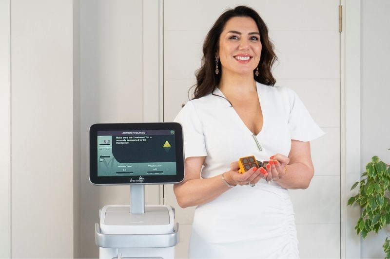 Tek seansta yaşlanma belirtilerinizi azaltın: Thermage Flx ile cildiniz sıkılaşır ve pürüzsüzleşir