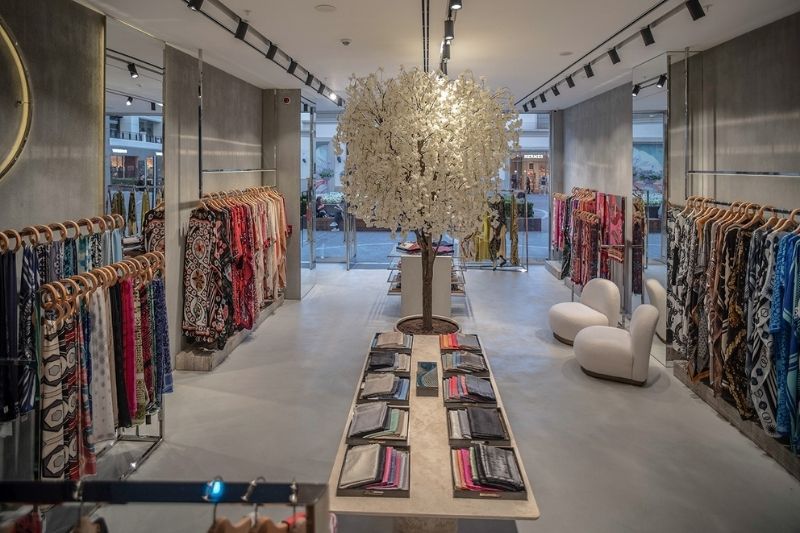 İmannoor Emaar Mağazası, zarafet ve lüksün buluşma noktası olarak ekim ayında kapılarını açtı!