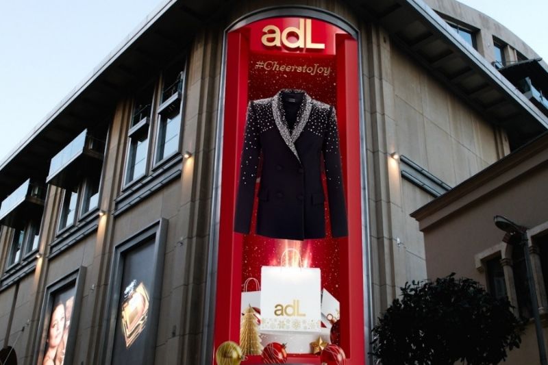 adl yılbaşı özel koleksiyonunu 3D interaktif vitrin çalışmasıyla açık havaya taşıdı