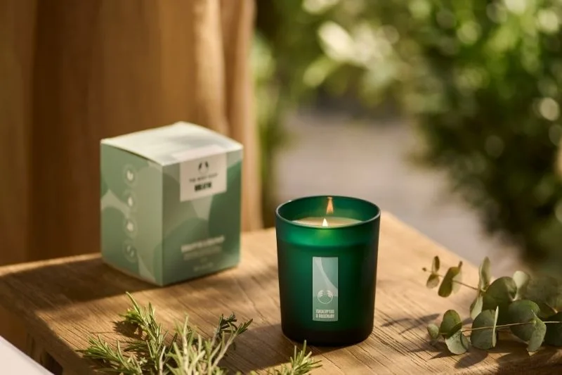 Doğadan ilham alan kokularıyla The Body Shop’tan benzersiz mum serisi