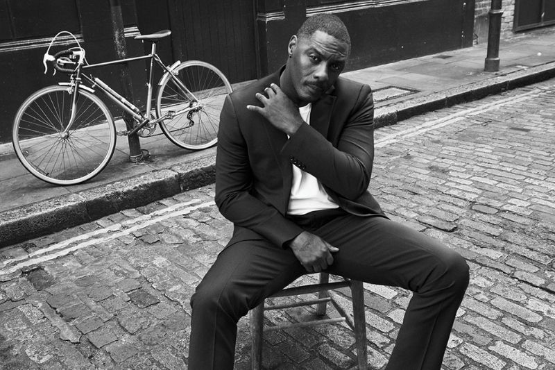Calvin Klein, İlkbahar 2024 erkek giyim koleksiyonu kampanya yüzü Idris Elba oldu