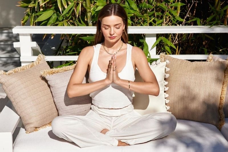 Regl döneminde meditasyon yapmanın 6 faydası