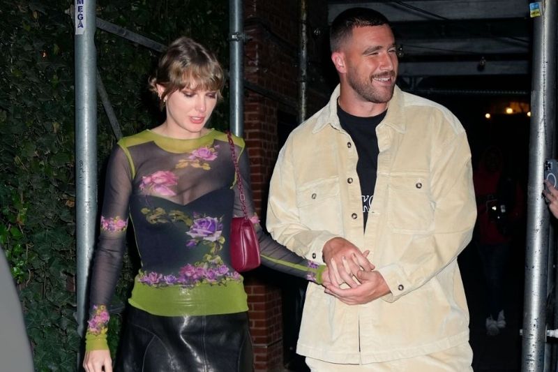 Taylor Swift’ten sevgilisi Travis Kelce’ye büyük jest