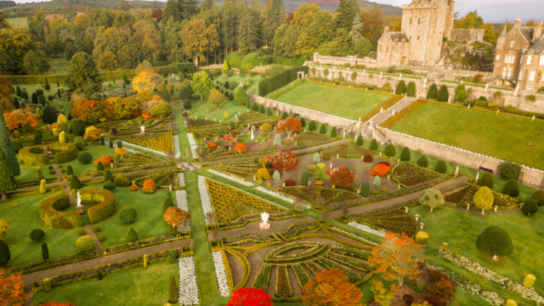 Dior Cruise 2025 defilesi 3 Haziran 2024’te İskoçya’da gerçekleşecek 