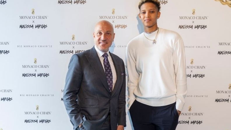 Monaco Chain by Sözer’in “altın zincir koleksiyonu”, Melissa Vargas ile uçuşa geçecek!