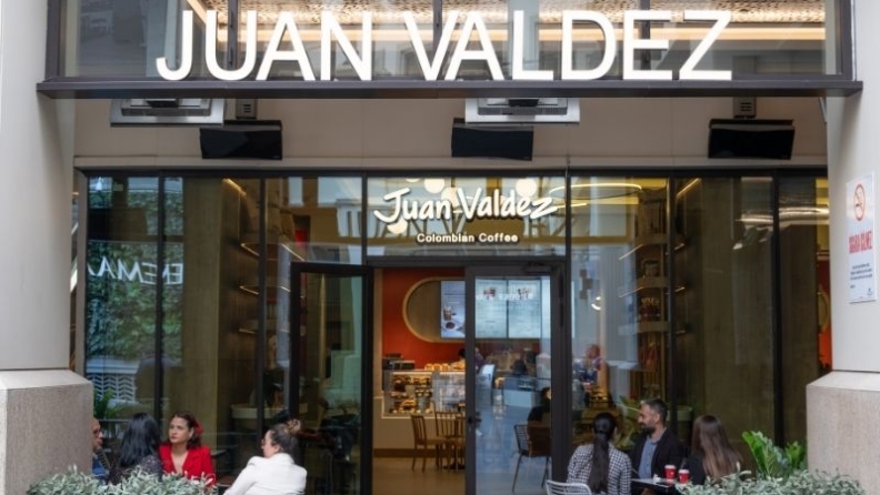 Benzersiz kahve deneyiminin yeni durağı: Juan Valdez’in yeni şubesi Emaar Square Mall’da açıldı