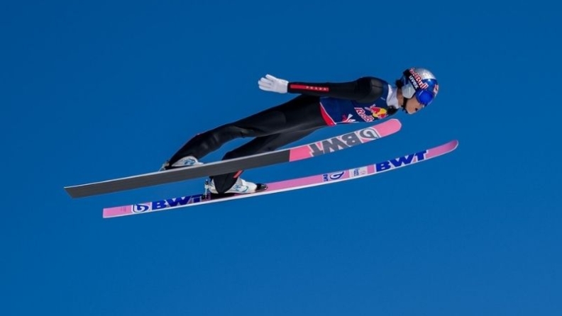 Prada Linea Rossa, Red Bull’un sporcusu Ryōyū Kobayashi ile bir kez daha iş birliği yapıyor