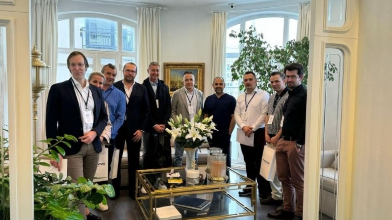 Prof. Dr. Reha Yavuzer’in önderliğinde ‘Meme Okulu’ projesi yabancı doktorlara eğitim veriyor 