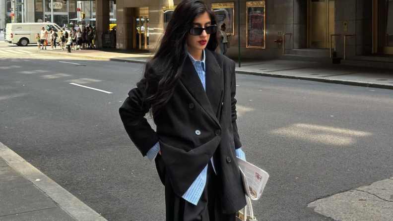 Ofis stilini sokak modasıyla birleştiriyoruz