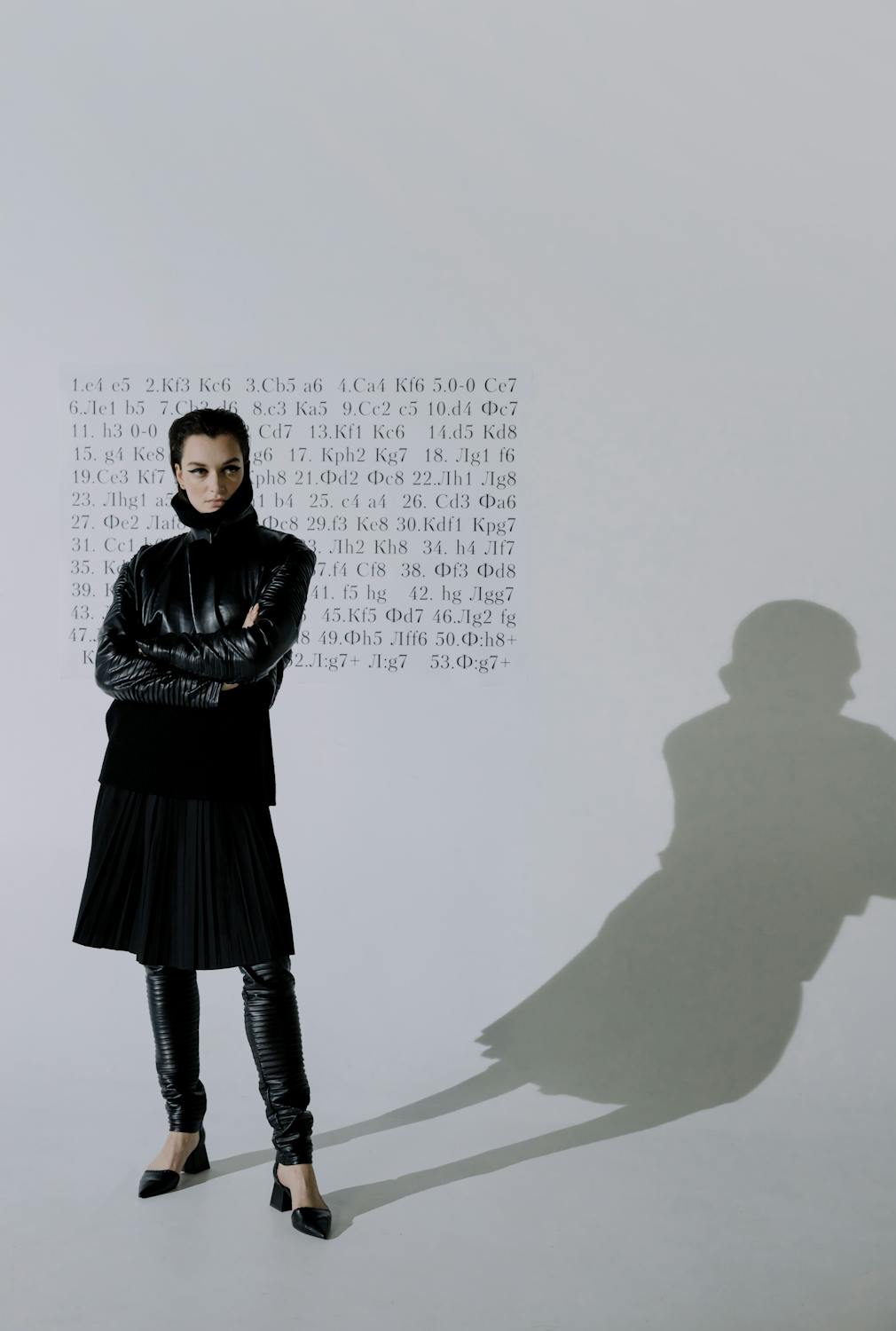 deri-pantolonlarla-6-kombin-onerisi