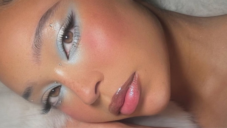 TikTok’un en yeni makyaj trendi “Ice Princess”