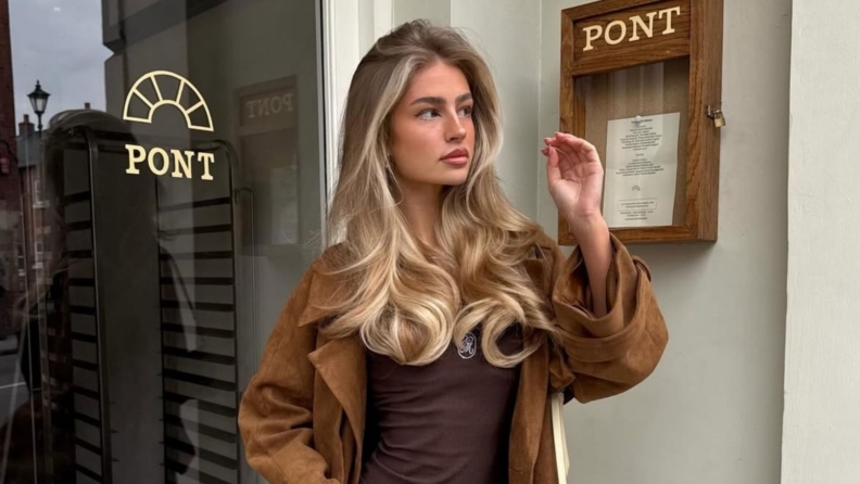 Isı kullanmadan dalgalı saç yapmanın en pratik yöntemleri