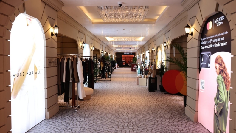 Raffles İstanbul’dan seçkin yerel tasarımcıları buluşturan prestijli alışveriş caddesi: “Masters of Design”