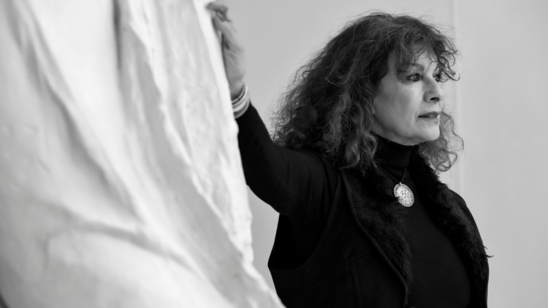 Ressam Tülin Onat ile 54 yıllık kariyerine, sanatın toplumsal gücüne ve geleceğine dair konuştuk