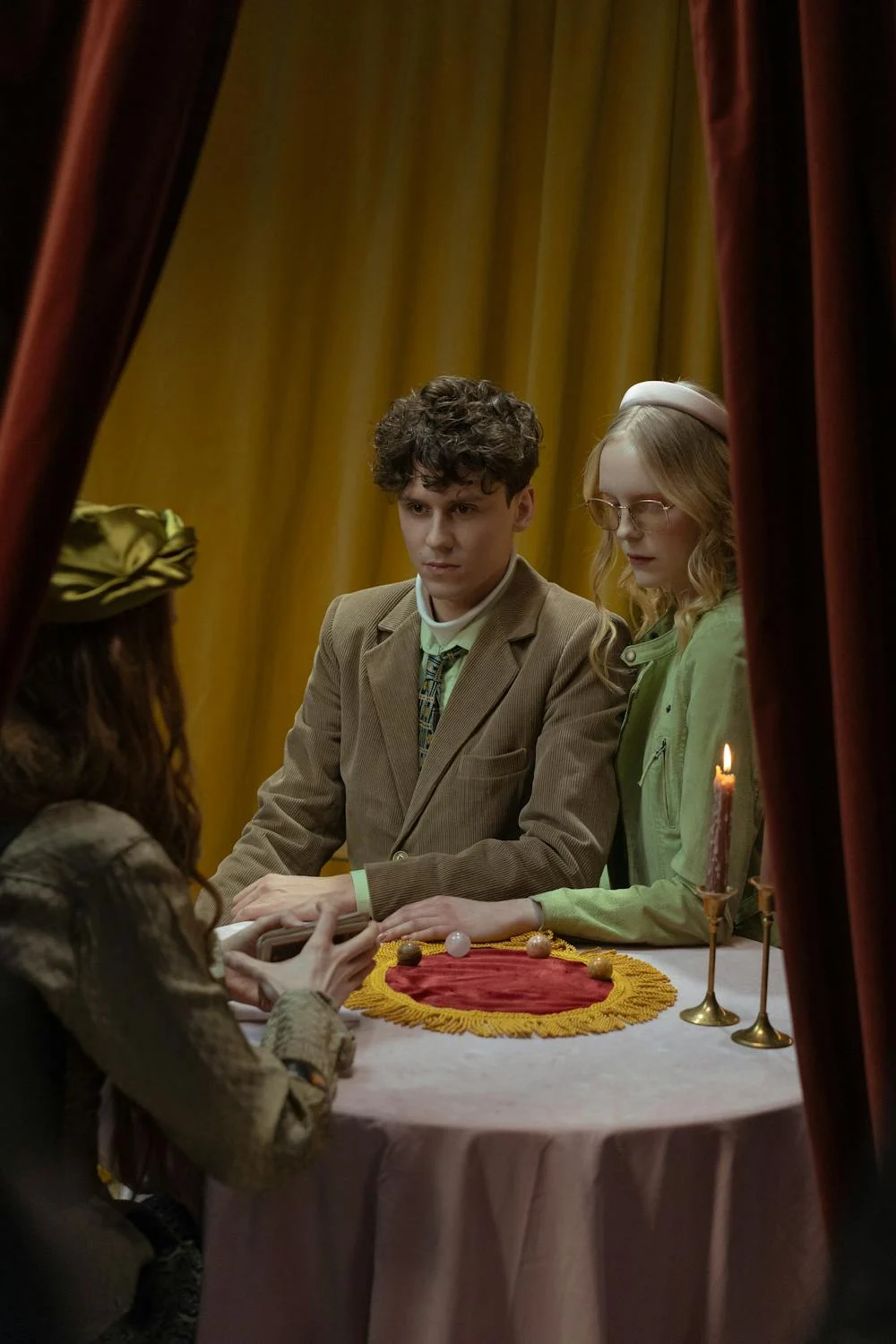 Yükselen Akrep burcu aşk