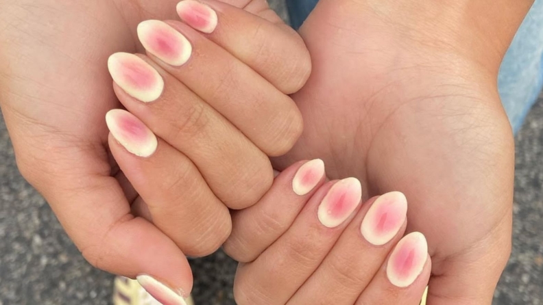 Aura nail-art trendi