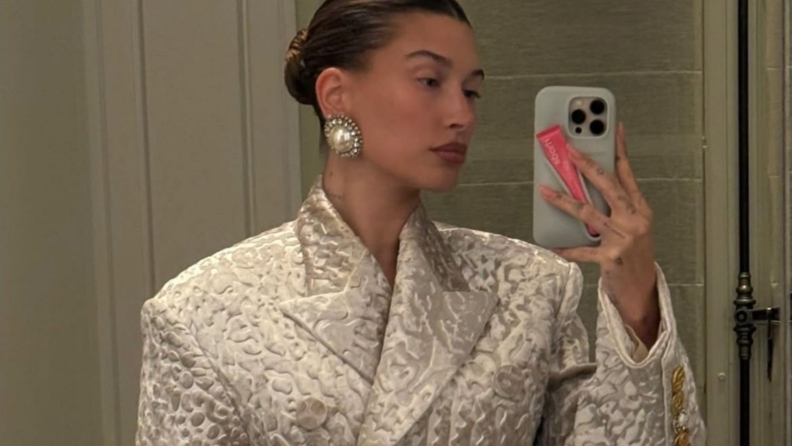 “Fit check” fotoğrafları için 5 poz önerisi