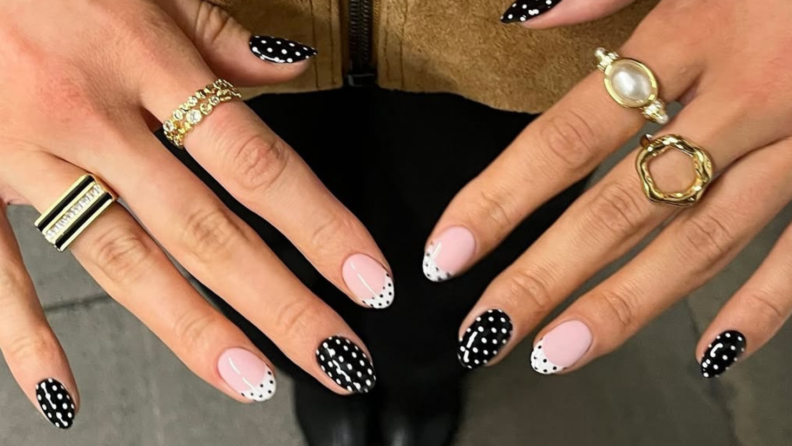Podyumdan tırnaklara: Puantiyeli nail art yükselişte