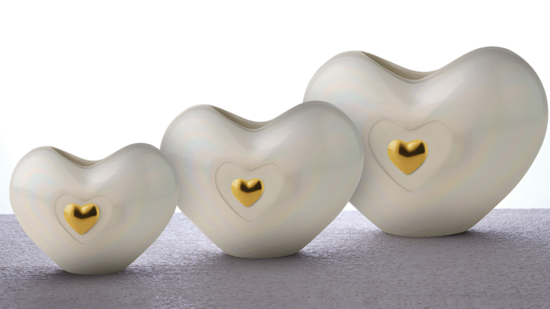 Zamansız ve Özgün Zarafet: Esma Dereboy’dan Anneler Günü’ne özel el yapımı tasarımlar