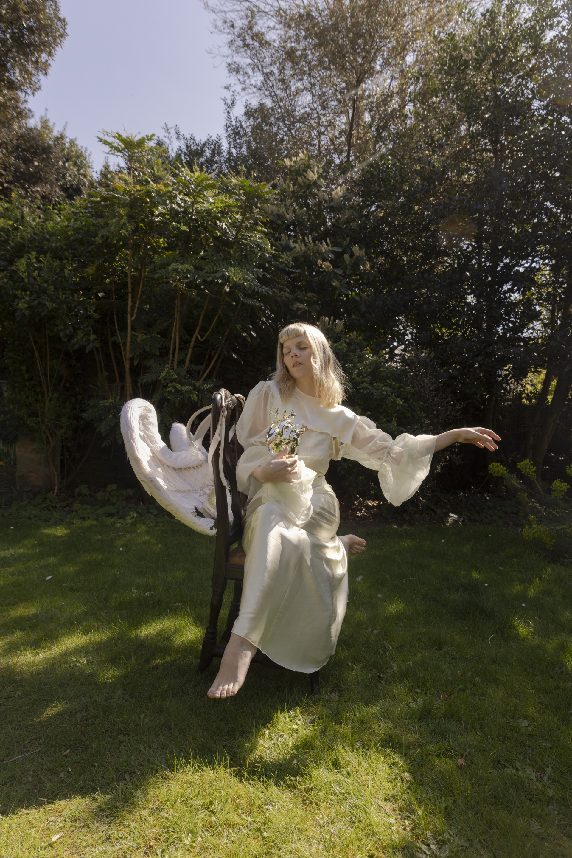 aurora-ile-duygularimiza-ne-oldu-sorusunun-pesinde