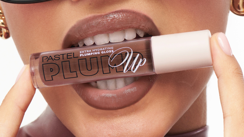 Pastel Plump Up Gloss’a Yaz Işıltısı Katacak 4 Yeni Trend Renk