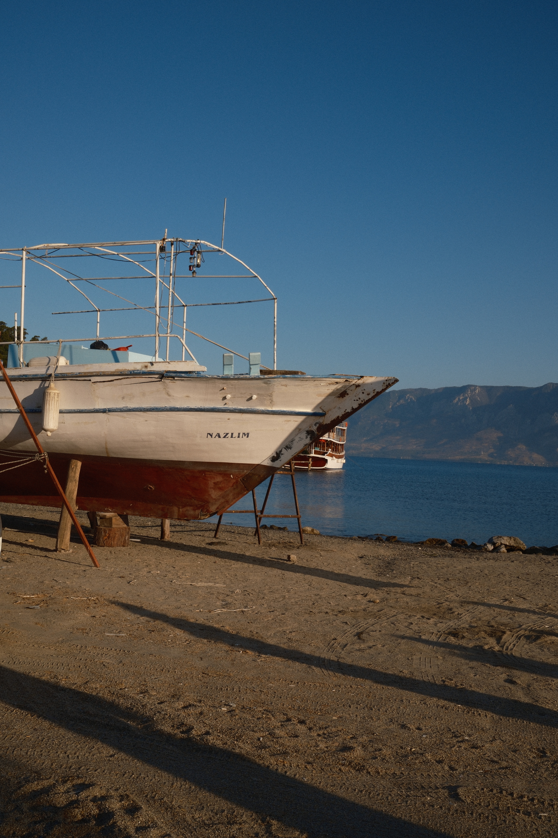 2-gun-1-otomobil-ex30la-akyaka