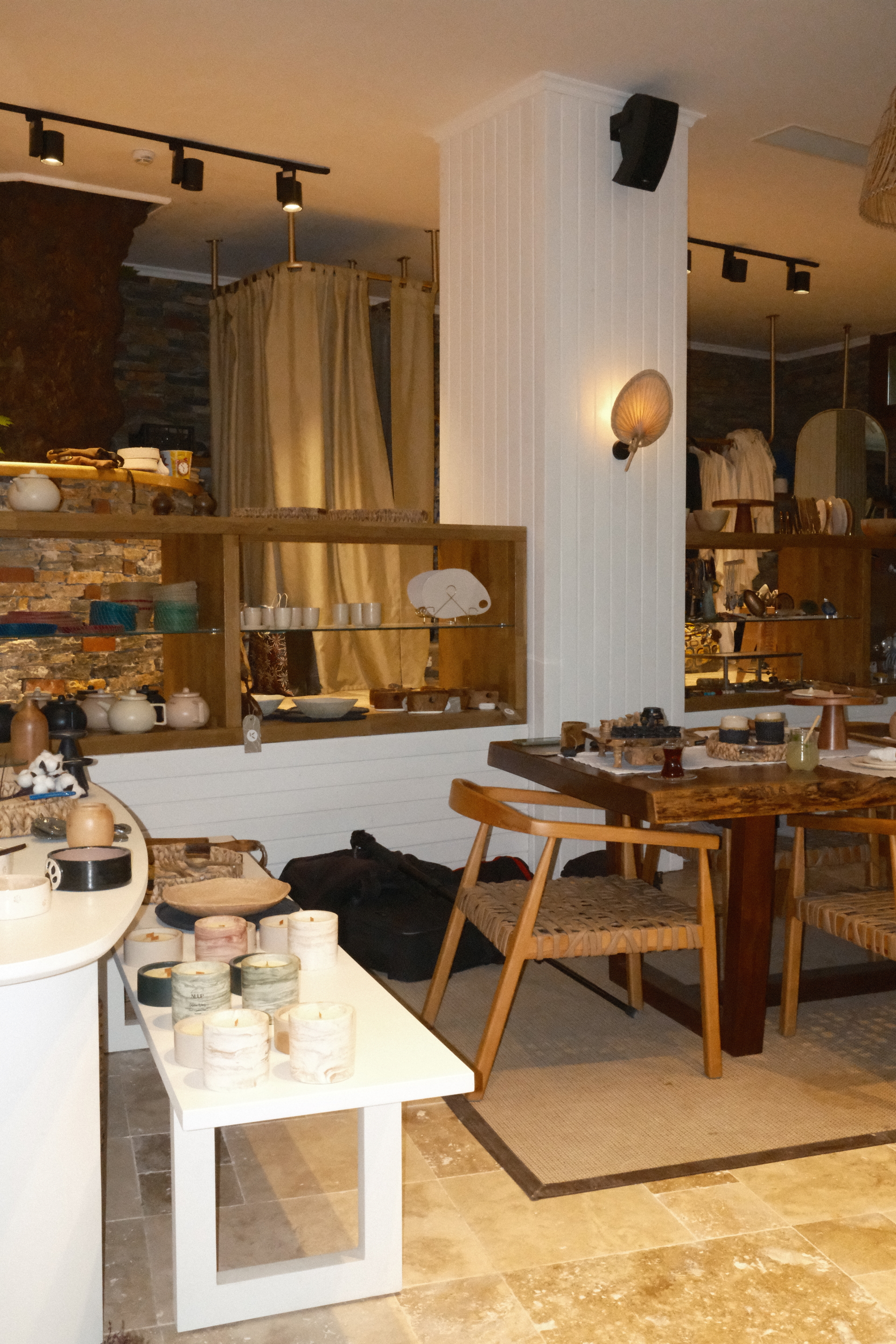 2-gun-1-otomobil-ex30la-akyaka