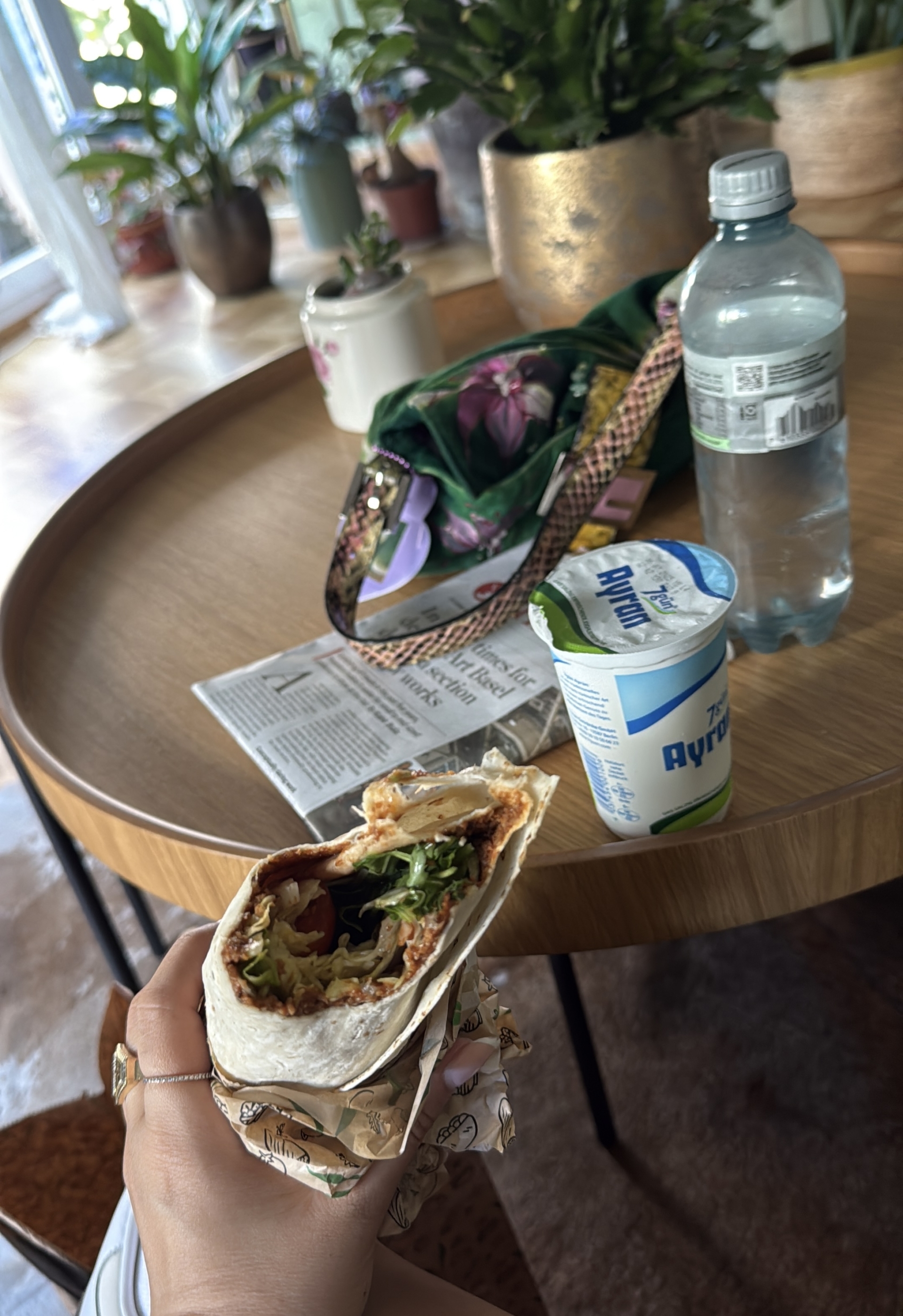 cok-kisisel-art-basel-izlenimlerim-sanat-cigkofte-ve-surpriz-bir-dovme